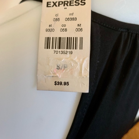 NWT ADORABLE TOP W/GOLD BEADING. ELASTIC WAIST. PERFECT FOR HOLIDAYS. - Picture 9 of 10